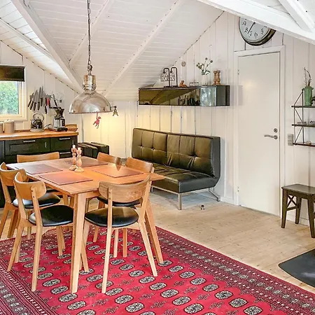 Holiday home 2 Bedroom In Humble