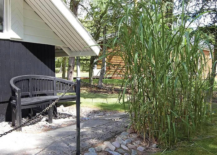 2 Bedroom In Holiday home *